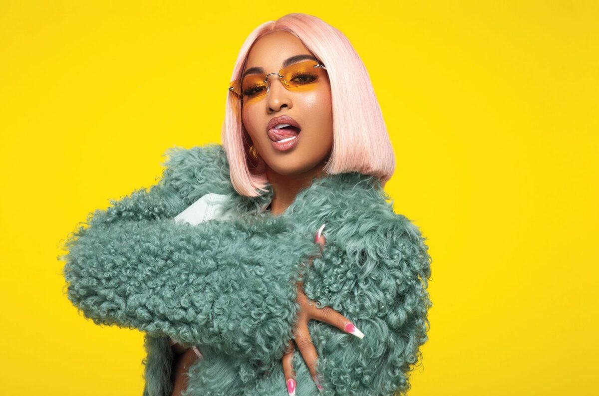 Shenseea Teases 'Garden' Project for November 6 Release thumbnail